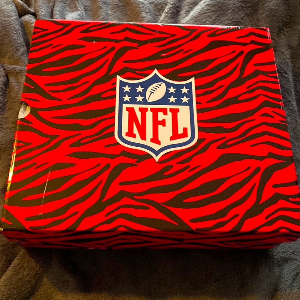 Are you ready for some football? Black Pat’s boots